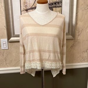 Free People Thin  Cute Sweater size XS